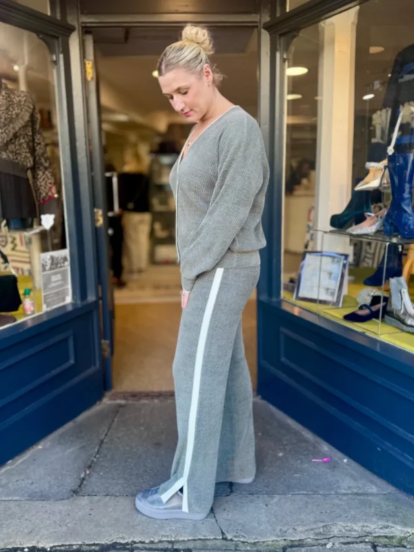 Bare Foot Dreams Cozy Chic Slit Pant>Women Trousers