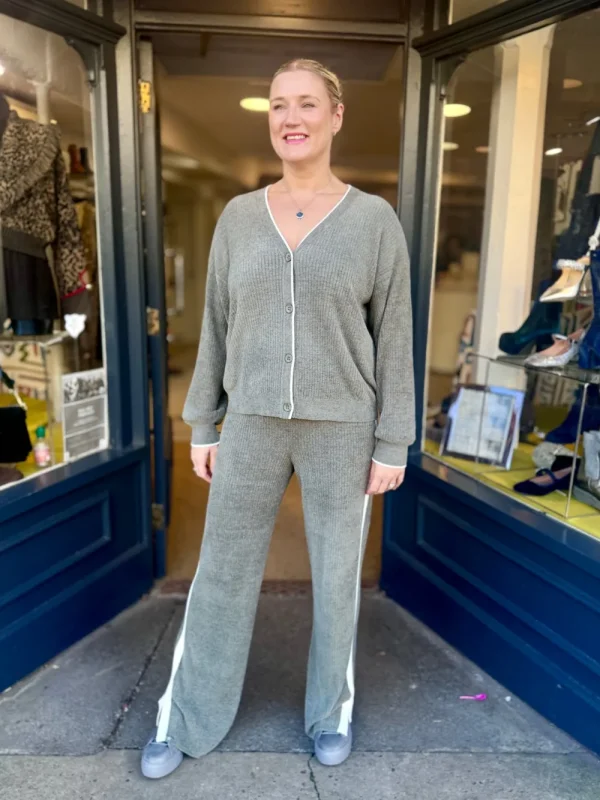 Bare Foot Dreams Cozy Chic Slit Pant>Women Trousers