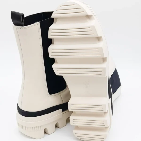 Bibi Lou 'Drafts' Boot>Women Boots