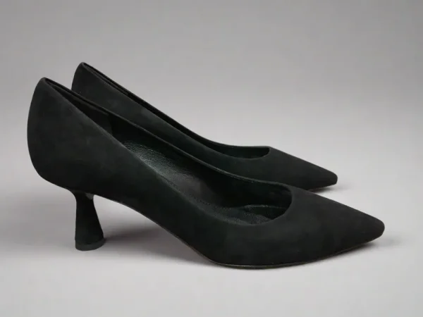 Kennel & Schmenger 'Bella' Court Shoe>Women Heels