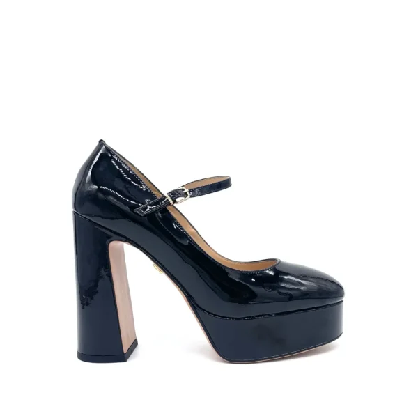 Lola Cruz 'Foxxy' Shoe>Women Heels