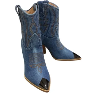 Lola Cruz 'Gambels' Cowboy Boot>Women Boots | Heels