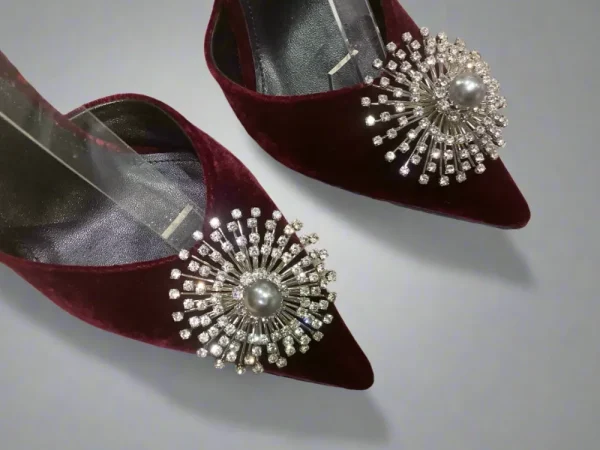 Lola Cruz 'Hathaway' Court Shoe>Women Heels