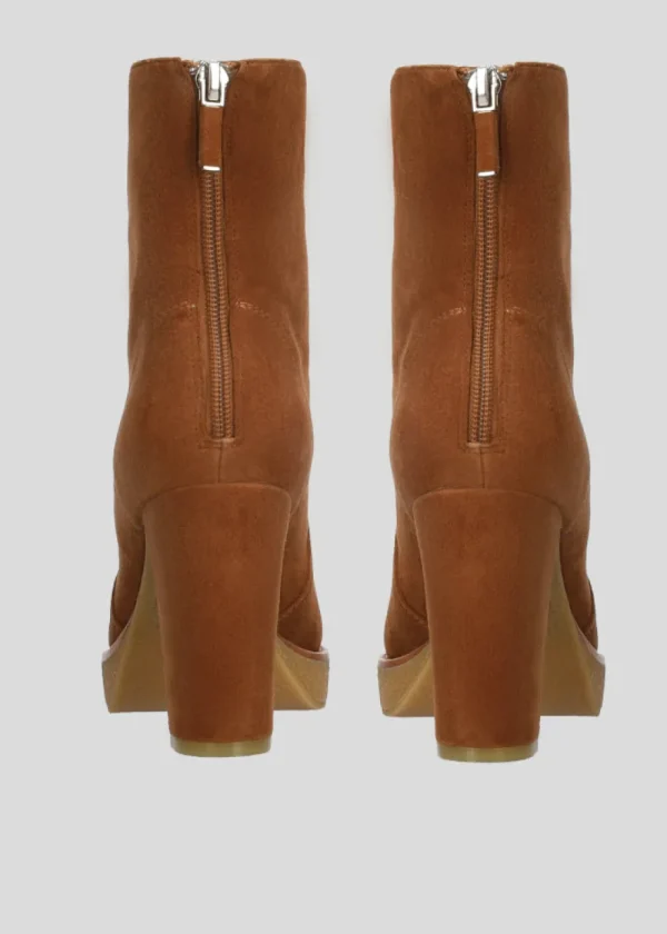 Lola Cruz 'Horse' Ankle Boot>Women Boots | Heels