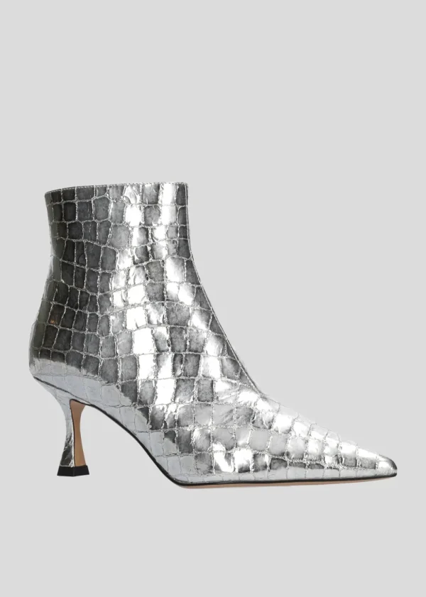 Lola Cruz 'Mountain' Ankle Boot>Women Boots | Heels