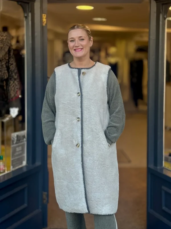 Oakwood 'Ivoire' Faux Sheepskin Gilet>Women Coats & Jackets